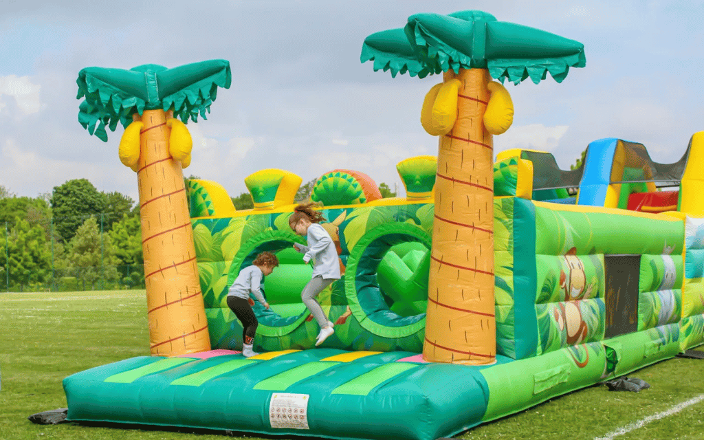 Chateau gonflable paris jungle